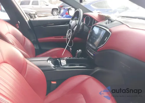 2017 Maserati Ghibli S Q4 z USA, uszkodzony, nr VIN ZAM57RTLXH1221571